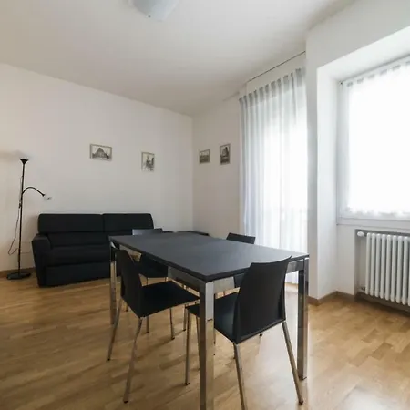 Cairoli 11 Apartment *