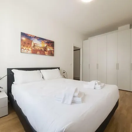 Apartment Cairoli 11